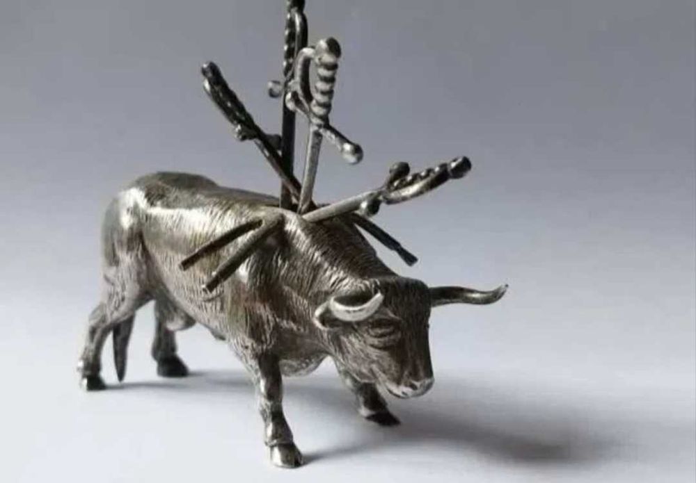 Taur din argint masiv Spania cca. 1931