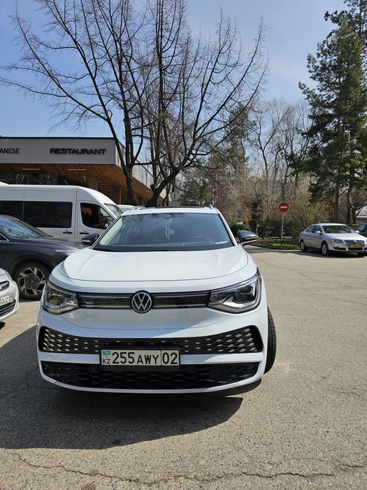 Volkswagen ID6 в аренду