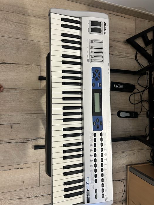 Vand sintetizator Alesis QS6.2