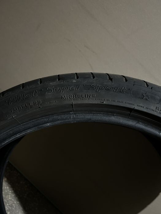 245/35/19 Michelin