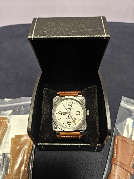Часовник Bell & Ross BR03-93 GMT  + 2 кожени каишки