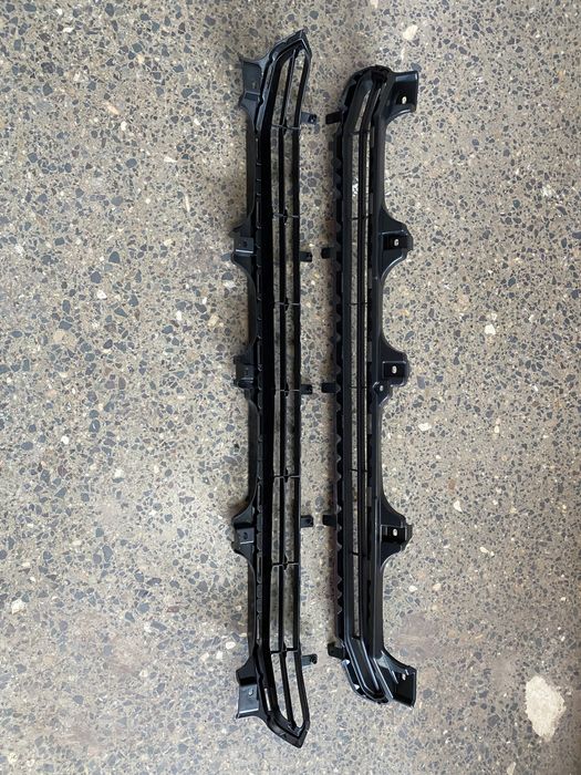 Решетка бампер Toyota Prado 160