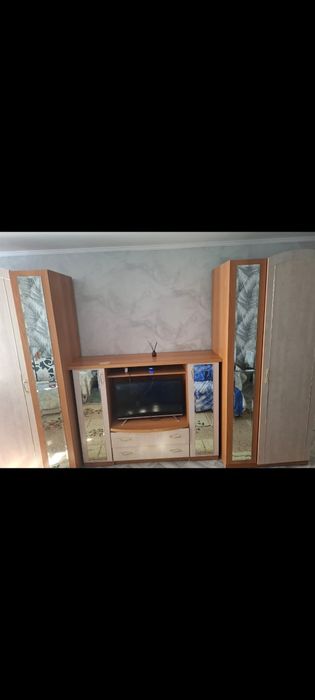 Продам стенку б/у