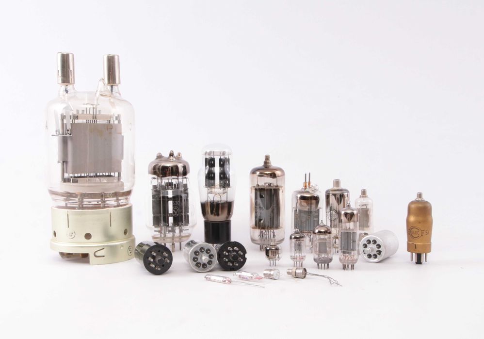 Скупаем Радиодетали и Лампы