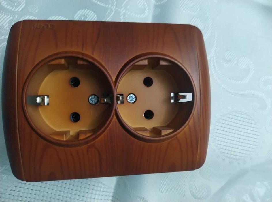 Електрически контакти