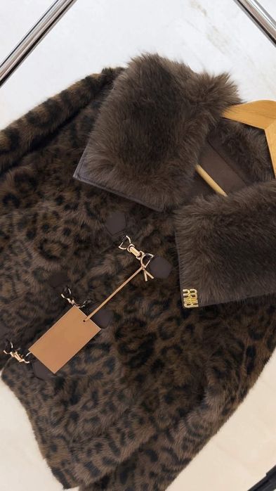 Палто от еко косъм