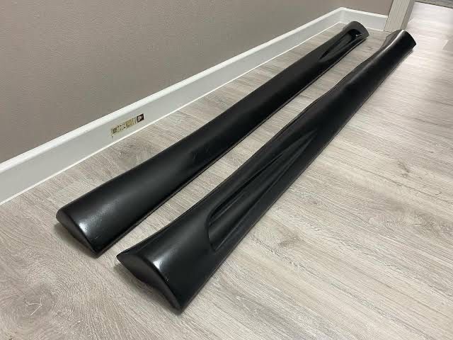 Накладки на пороги гольф 3 , вента