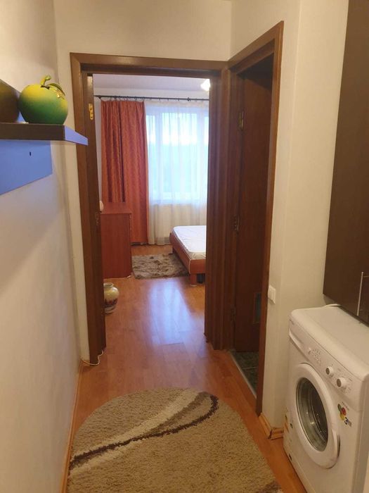 Inchiriez apartament 2 camere decomandate