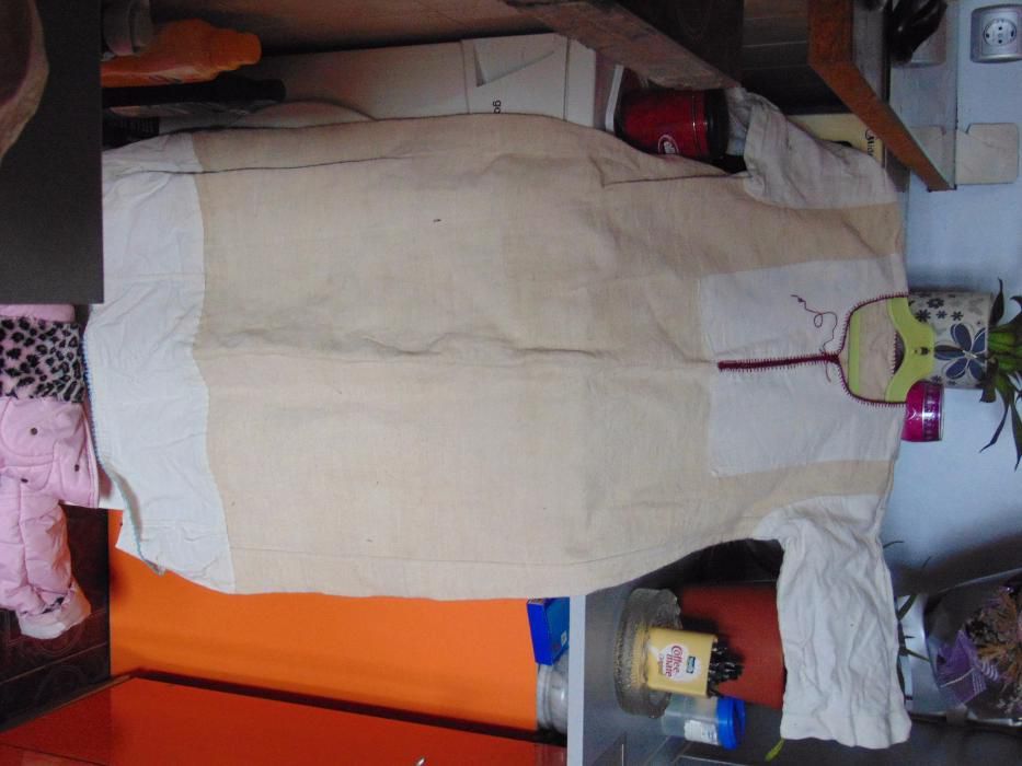 Женска риза от бабин чеиз, народна носия, сукман, престилка