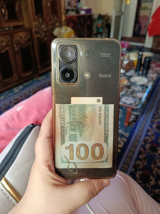 REDMI 13 PRO  идеально