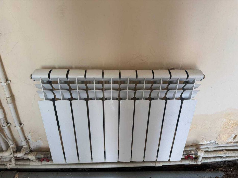 Продаётся Батареи отопления б\у
