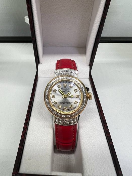 Золото 585  Часы