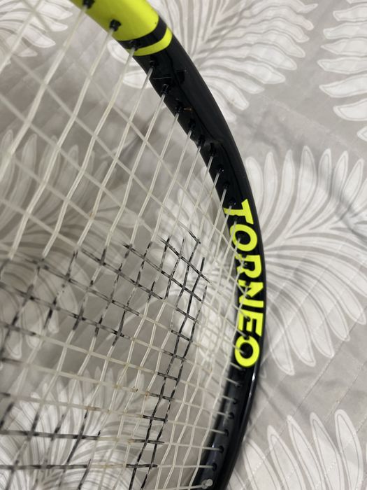 теннисная ракетка