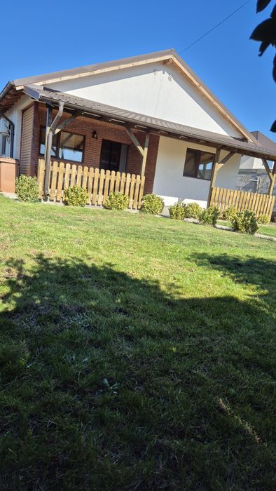 Vand casa in Sat Costi