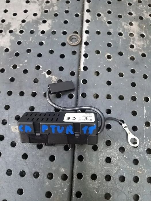 Amplificator antena renault captur 1 j5 h5 283637230r