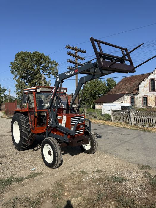 Vand sau schimb tractor Fiat Agri 70-90 cu incarcator frontal cu furca