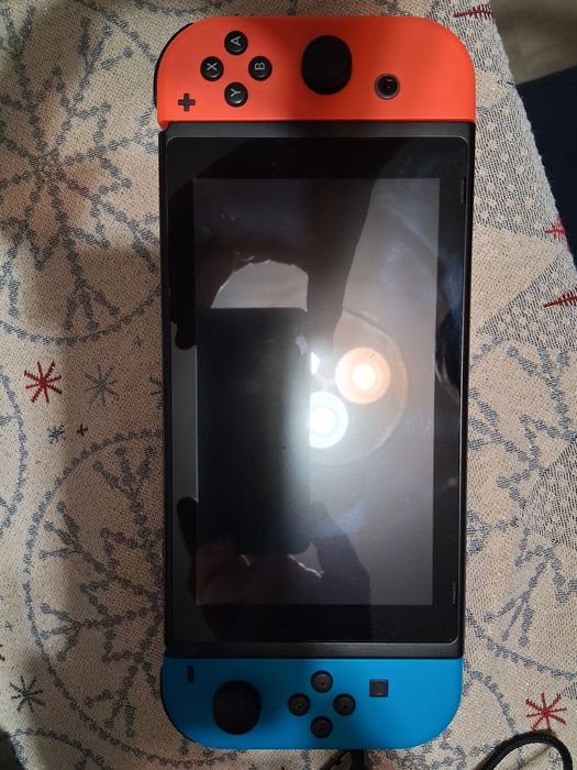 Vând Nintendo Switch Sports O led