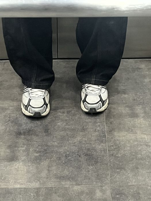 Кроссовки Adidas Response CL 43 размер. Оригинал