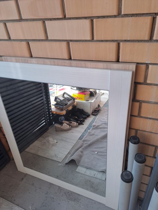 Камод с зеркалом