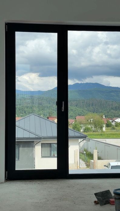 Casa la preț de apartament, Brașov / Cristian / România