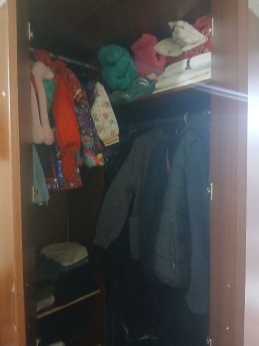 Шкаф угловой с тумбой.