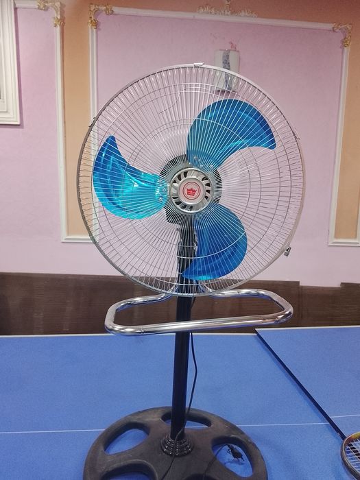 Ventilyator sotiladi