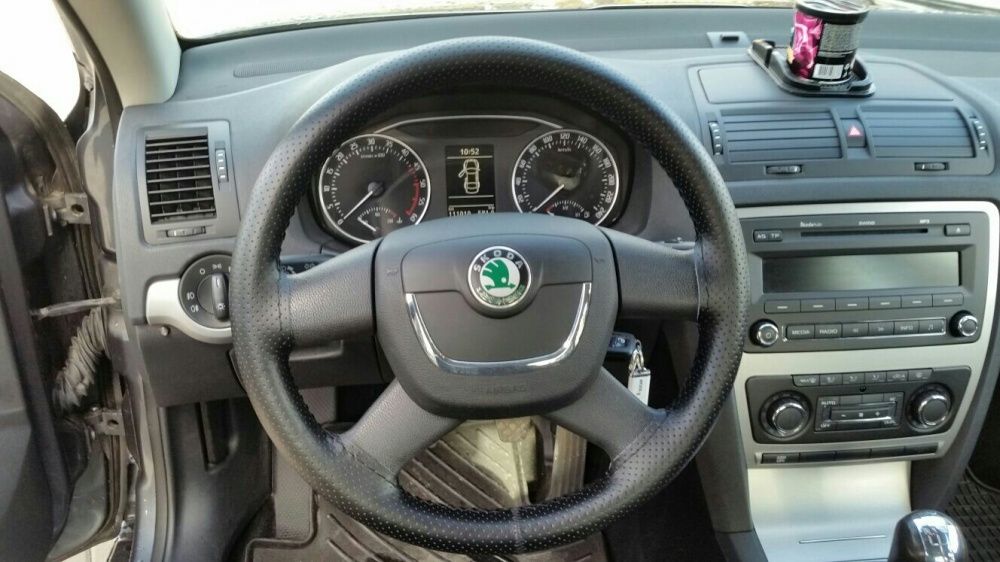 Husa de volan cusuta din piele naturală! Montaj Gratuit!!!