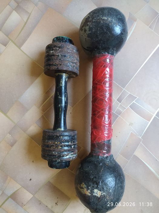 Продам гантели разные