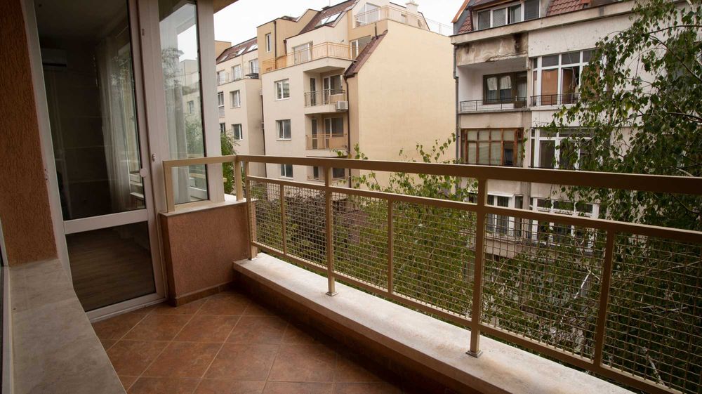 Дава се под наем Двустаен апартамент в София, Център - 60 кв.м за 586.5 € - Снимка #7