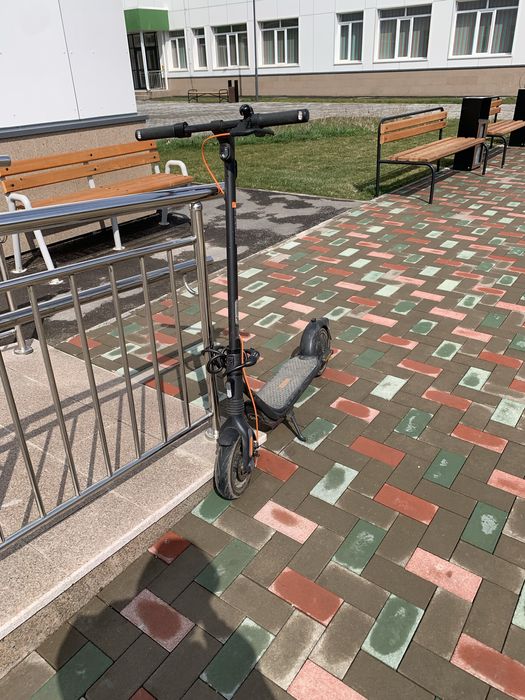 Продам Ninebot F2Pro почти новый