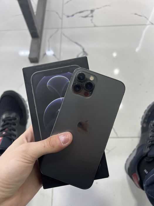 продам айфон 12 про