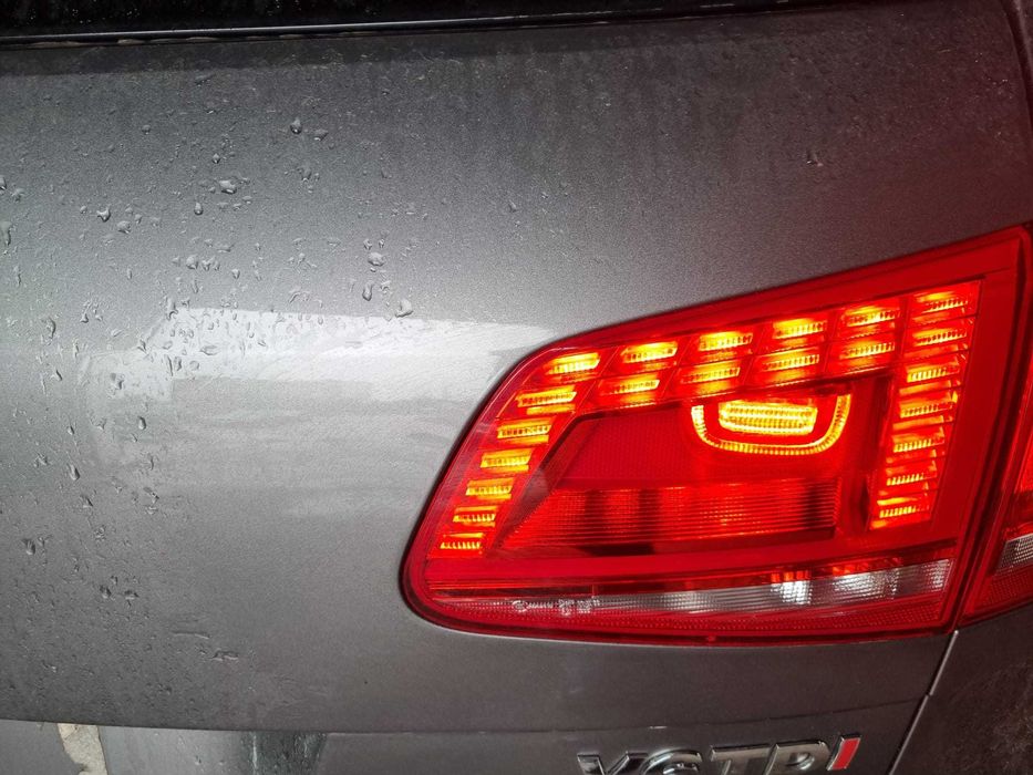 Stop lama tripla aripa haion stanga dreapta LED Touareg 7P facelift