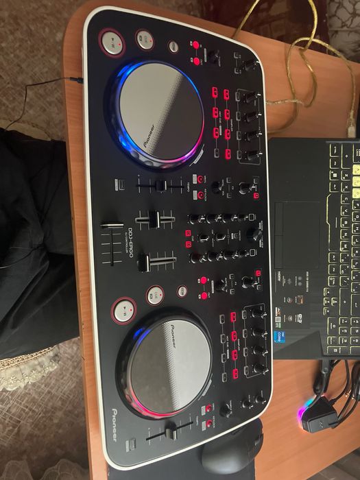 контроллер Pioneer DDJ-ERGO-V