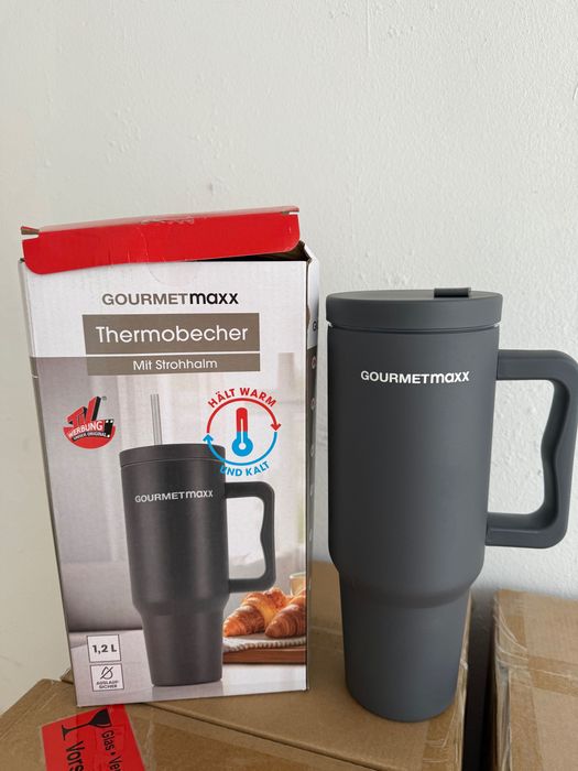 Термо чаша 1.2 литра в черен и бял вариант