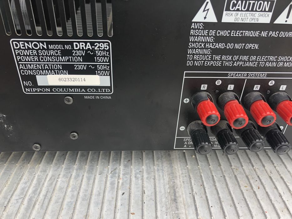 De vanzare amplificator Denon de 150w