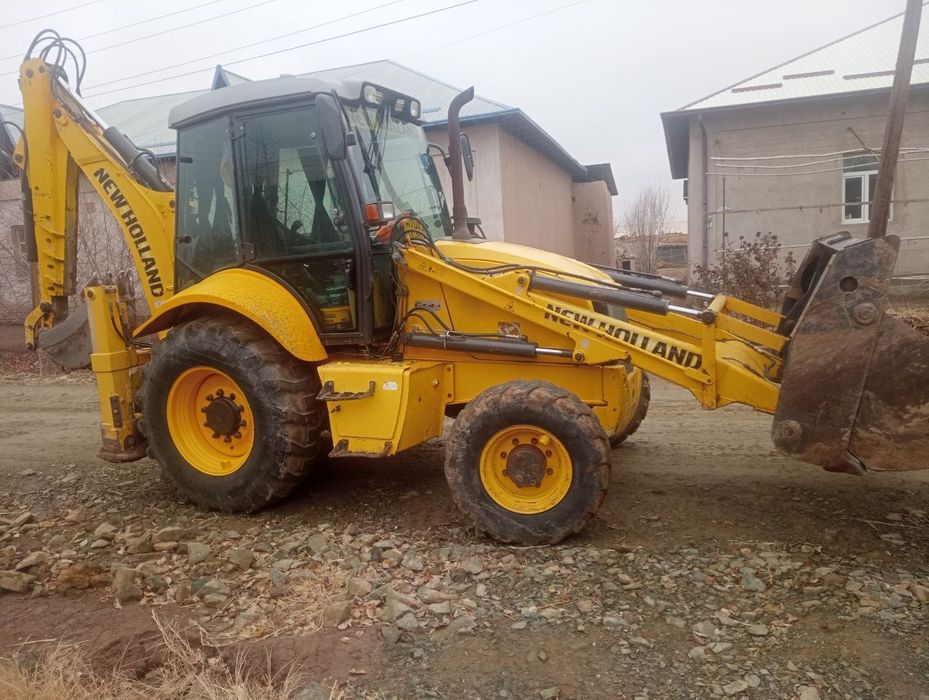 New Holland pogruzchik B90B
