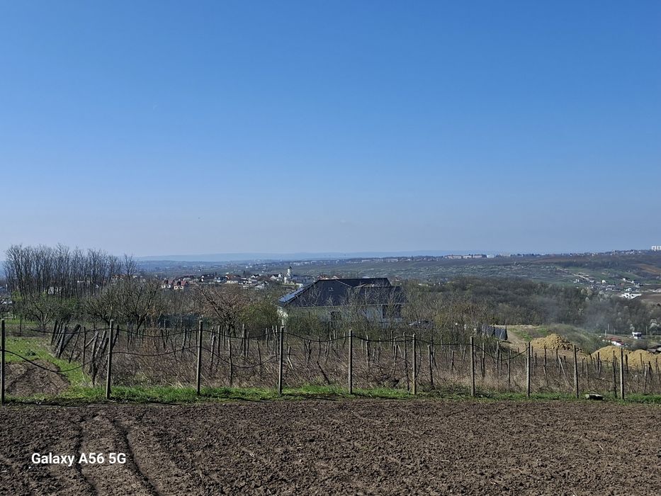 Teren Aroneanu 1000 mp | Vedere lac + oraș | Intravilan
