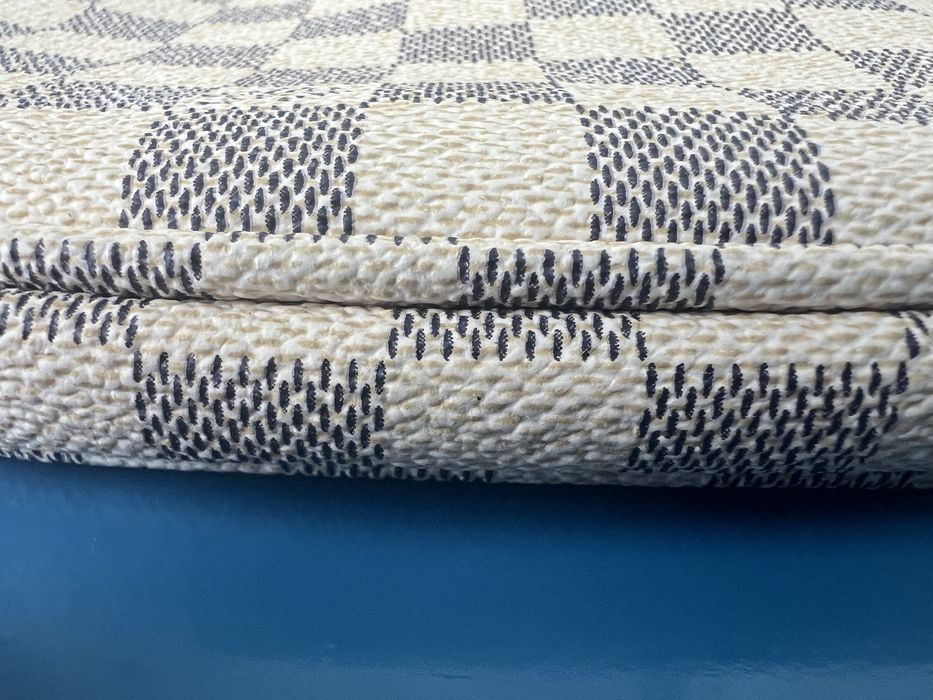 Louis Vuitton клъч/портмоне