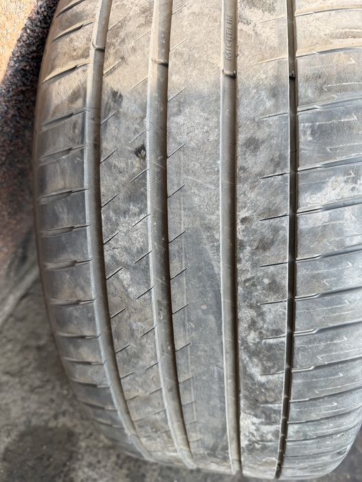 Michlen balon tesla 255/40/20