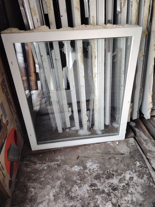 Окно пластиковое. Глухое.