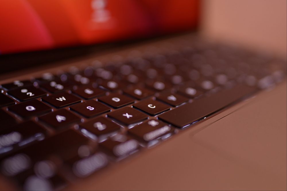 MACBOOK AIR на чипе M1