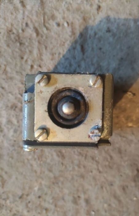 Кнопочный пост управления КУ123. Цена 8000тн.