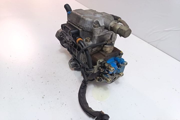 Pompa injectie 038130107B Seat Ibiza a 2-a generatie (facelift)