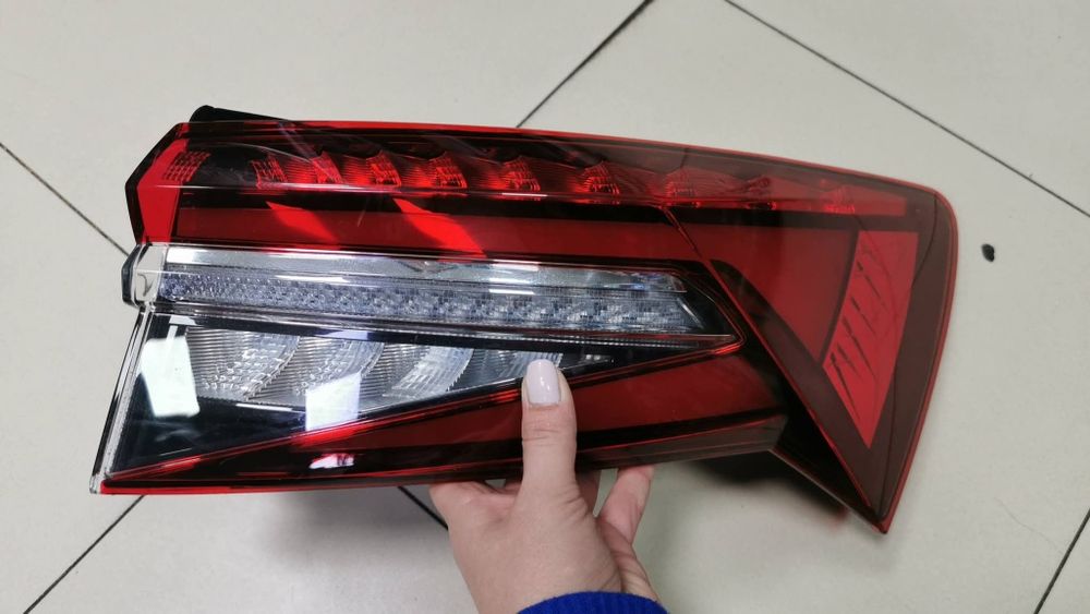 Skoda Kodiaq 2024 десен стоп