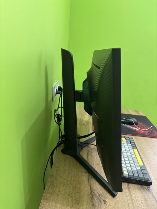 Монитор Игровой Samsung