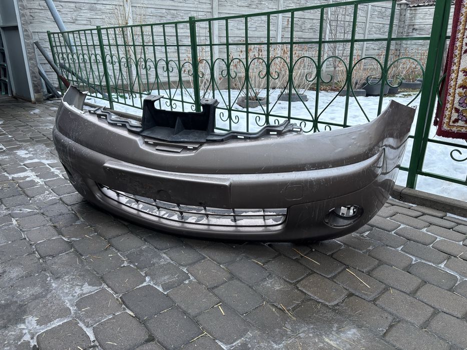Бампер nissan note e11 2007