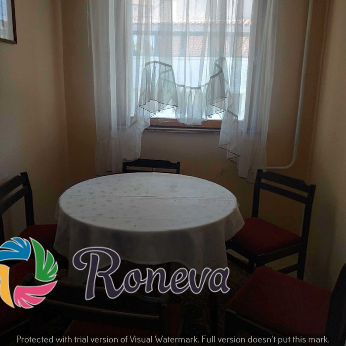 Едноетажна  къща и сутерен с.Кранево