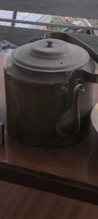 Чайник из латуни, антикварный.