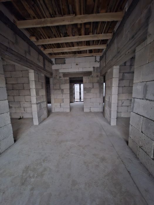 Xasanboy postidan 5.5km kirganda 5 sotok karobka arzon narxda sotiladi