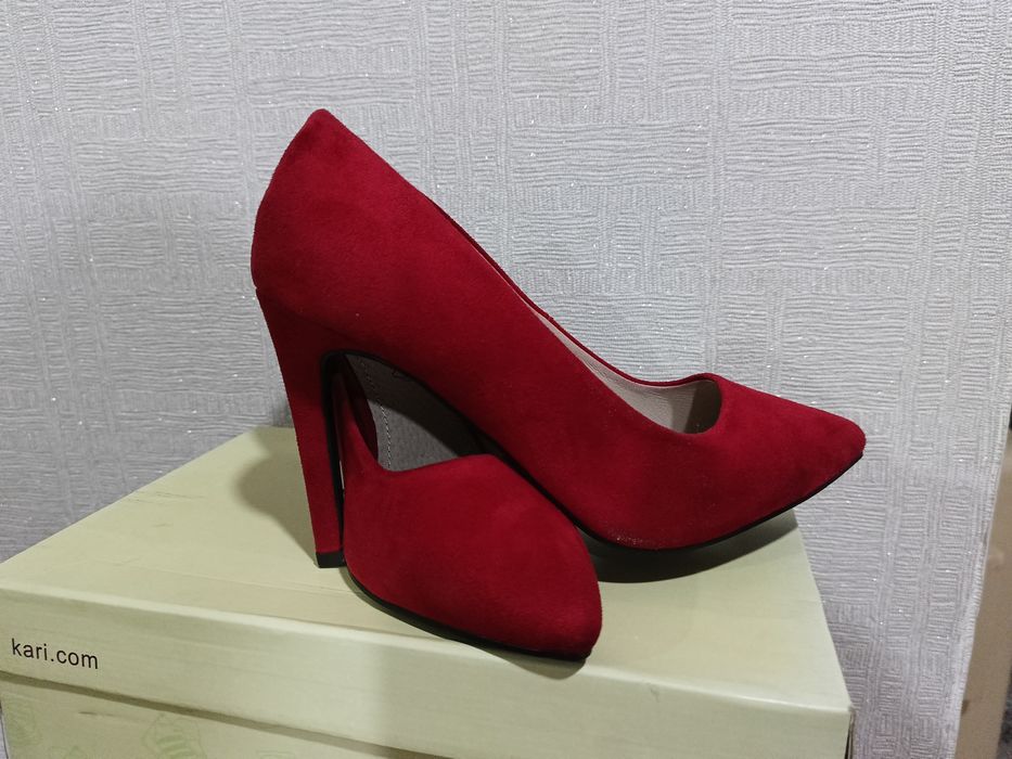 Каблуки красные 38 размер